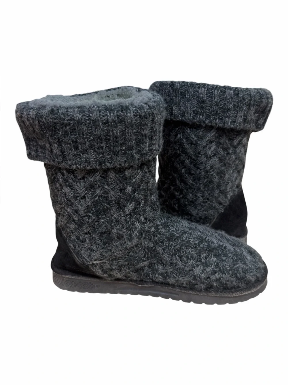 Muk Luks essentials by